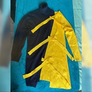 Pretty Little Things turtle neck navy/yellow sweater. Size M.